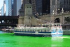 St.PatrickDay芝加哥河染成漂亮的綠色