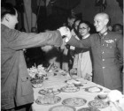 重庆谈判 = 鸿门宴，蒋为何没有扣毛或杀毛？