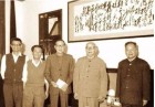 神秘的江青前夫 – 唐纳