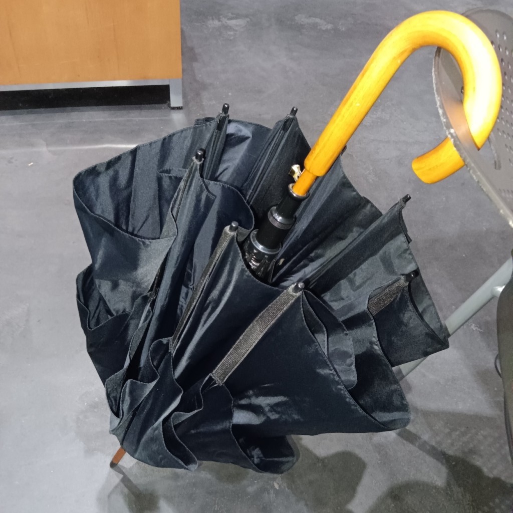 抽血，验屎，B超，捡伞