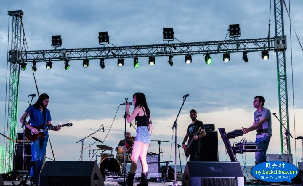 outdoor-concerts_comp-1140x700.jpg